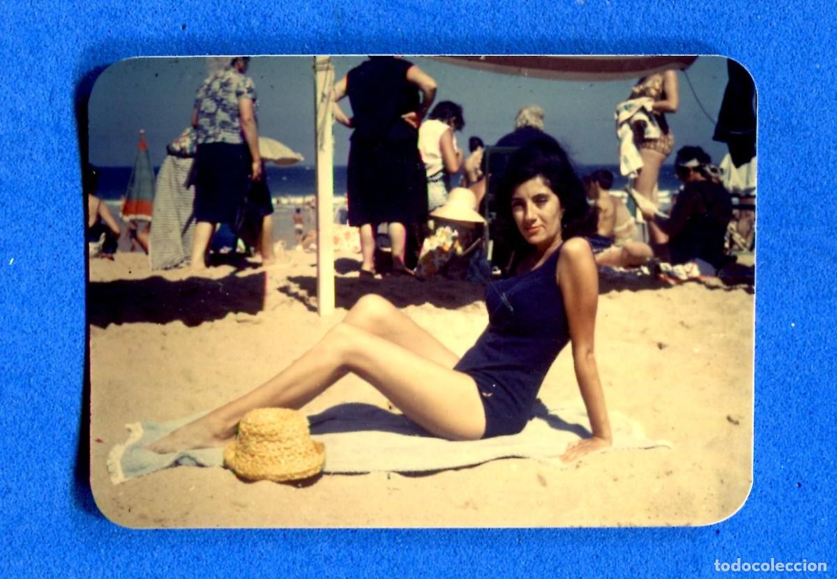 Fotografia antiga: ANTIGUA FOTOGRAFIA MUJER EN PLAYA