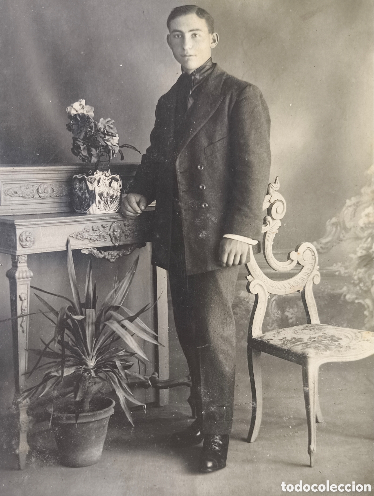 Fotograf&iacute;a antigua: FOTOGRAF&Iacute;A RETRATO DE ESTUDIO JOVEN FOT&Oacute;GRAFO AGUST&Iacute;N ZARAG&Uuml;ETA PAMPLONA C. 1900