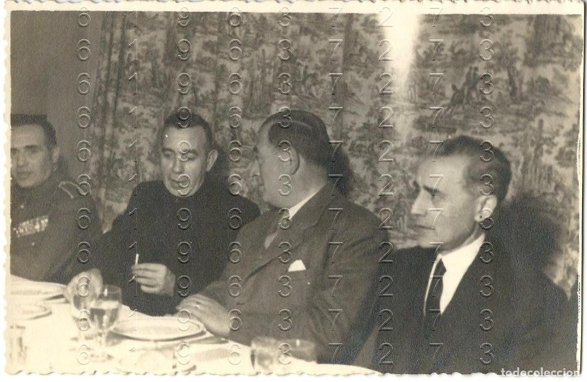 Fotograf&iacute;a antigua: SEVILLA AGENTES COMERCIALES FOTOGRAFIA 1959 14X9 M40