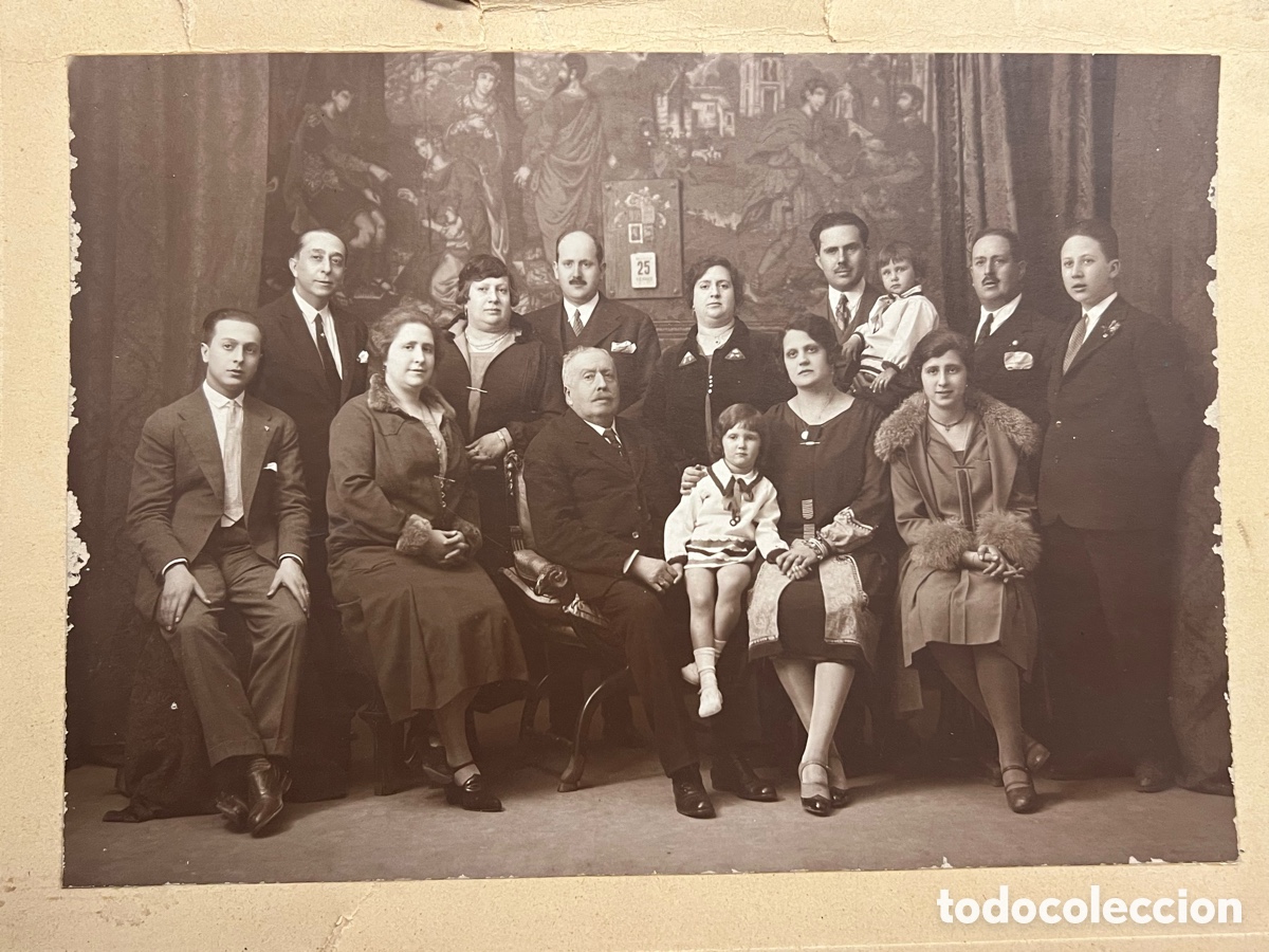 Alte Fotografie: VALENCIA.. Reuni&oacute;n familiar por los Setenta A&ntilde;os del Patriarca de la familia (a.1927)