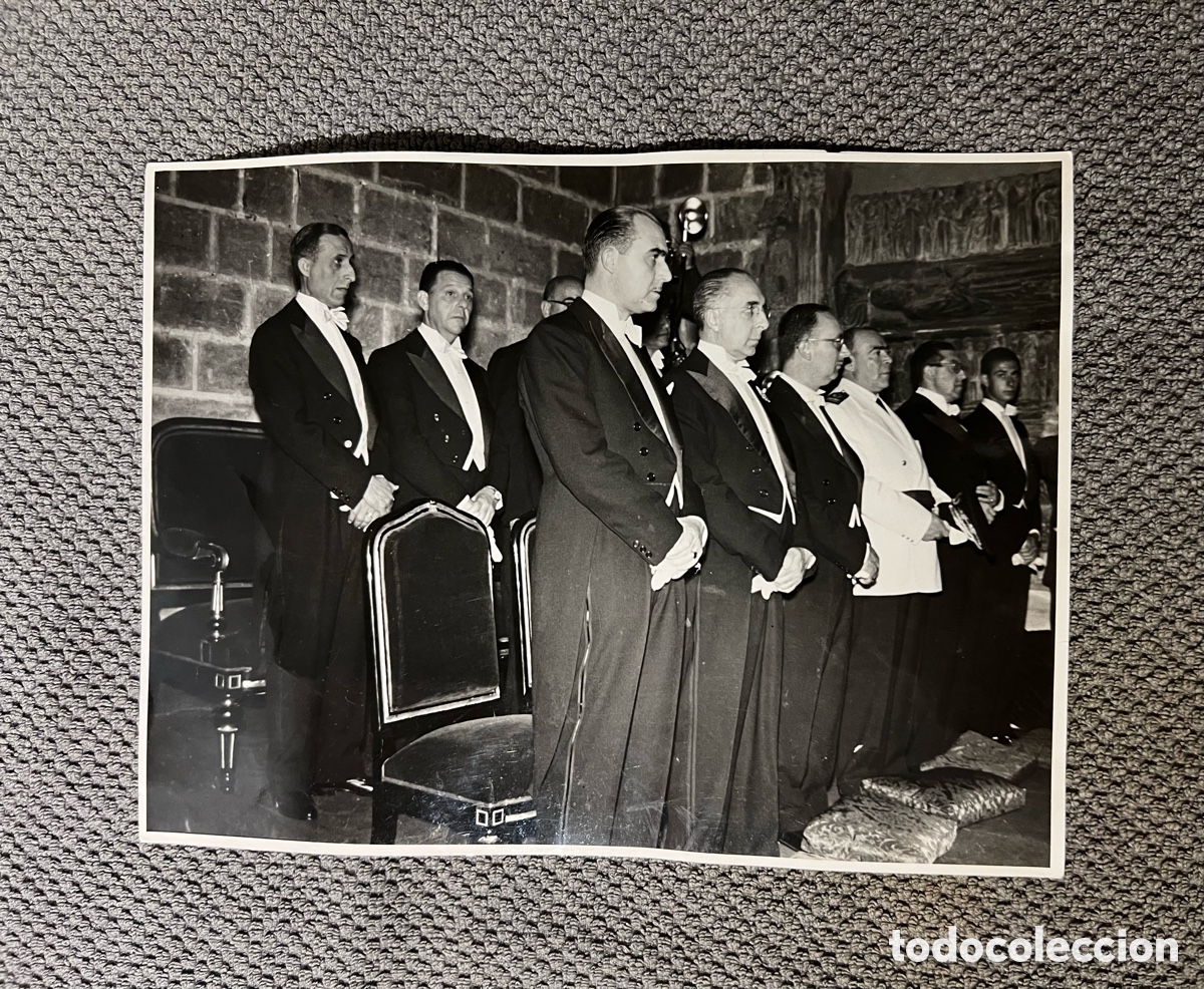 Fotografia antiga: VALENCIA. San Juan del Hospital.. Testigos de la boda del a&ntilde;o.. Alta Sociedad Valenciana (a.1956)