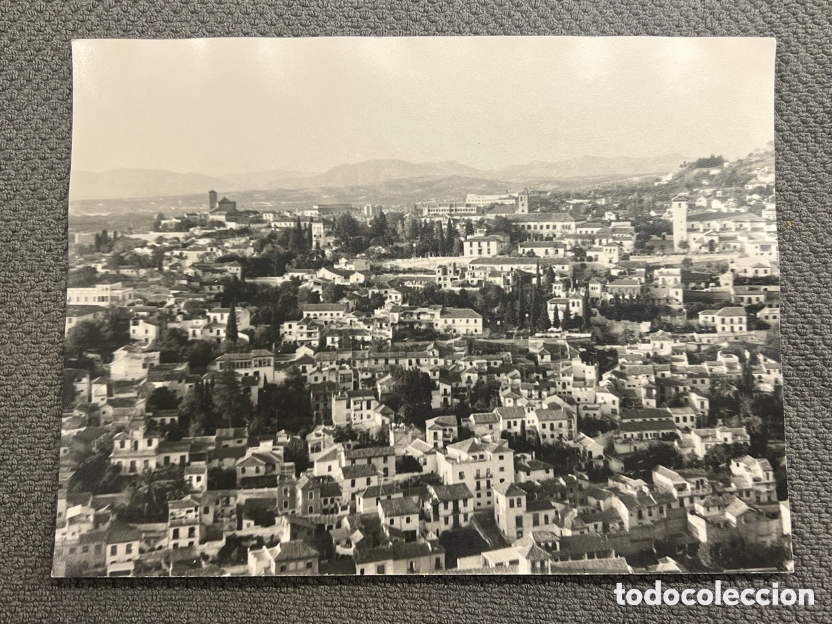 Fotograf&iacute;a antigua: GRANADA..? Fotograf&iacute;a Vista General.. (h.1960?) Med&iacute;das: 18 x 24 cm.,