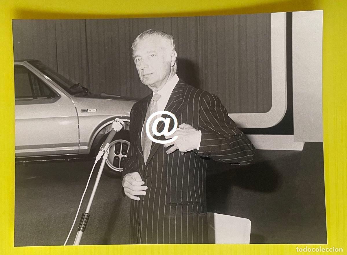 Fotograf&iacute;a antigua: FOTO DE PRENSA SALON AUTOMOVIL TURIN TORINO A&Ntilde;O 1978 GIOVANNI AGNELLI FIAT RITMO