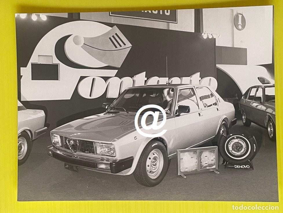 Fotograf&iacute;a antigua: FOTO DE PRENSA SALON AUTOMOVIL TURIN TORINO A&Ntilde;O 1978 ALFA ROMEO ALFETTA 2000 BLINDADO FONTAUTO