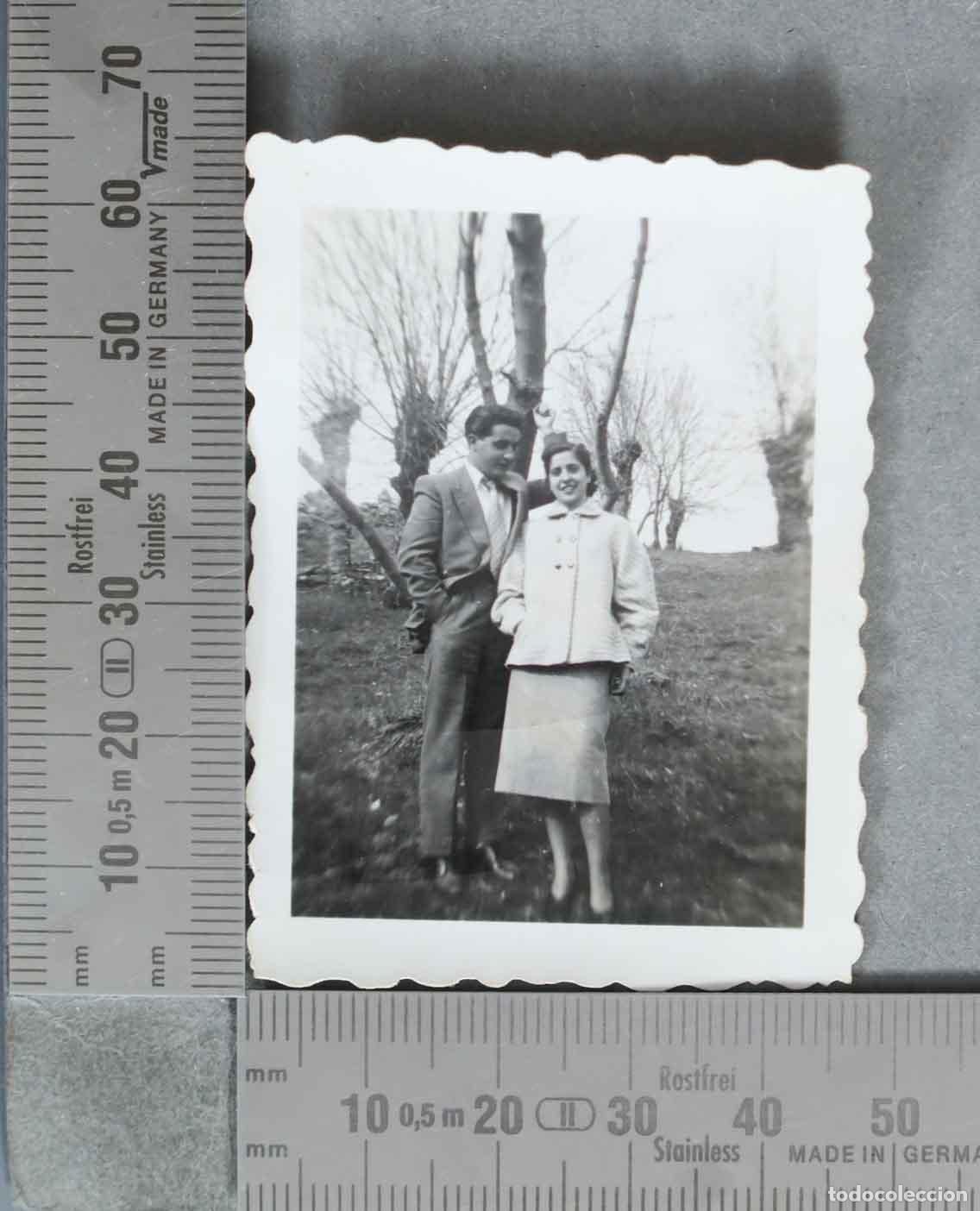 Alte Fotografie: FOTOGRAFIA. Pareja en el campo - HACIA 1950