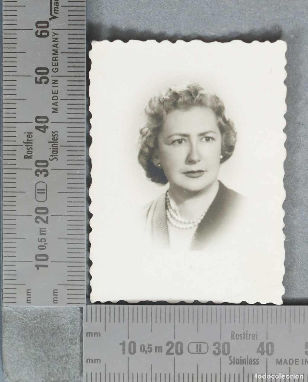 Alte Fotografie: FOTOGRAFIA. Retrato de se&ntilde;ora con collar de perlas HACIA 1950