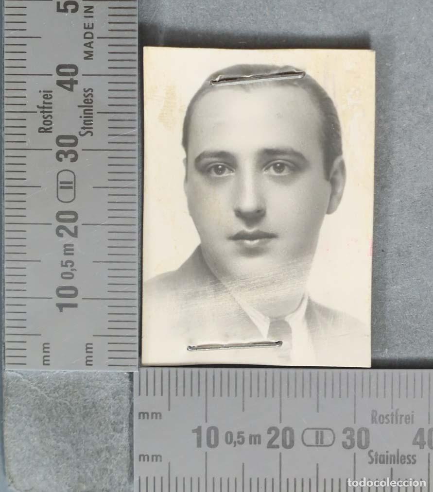 Alte Fotografie: FOTOGRAFIA. RETRATO JOVEN CARNET HACIA 1940