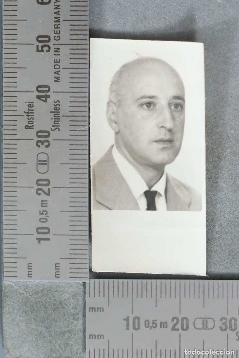 Fotograf&iacute;a antigua: FOTOGRAFIA. carnet - Hombre - HACIA 1950