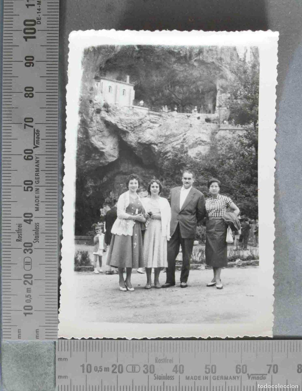 Fotograf&iacute;a antigua: FOTOGRAFIA. Covadonga - Santa Cueva y Gruta - Asturias HACIA 1950