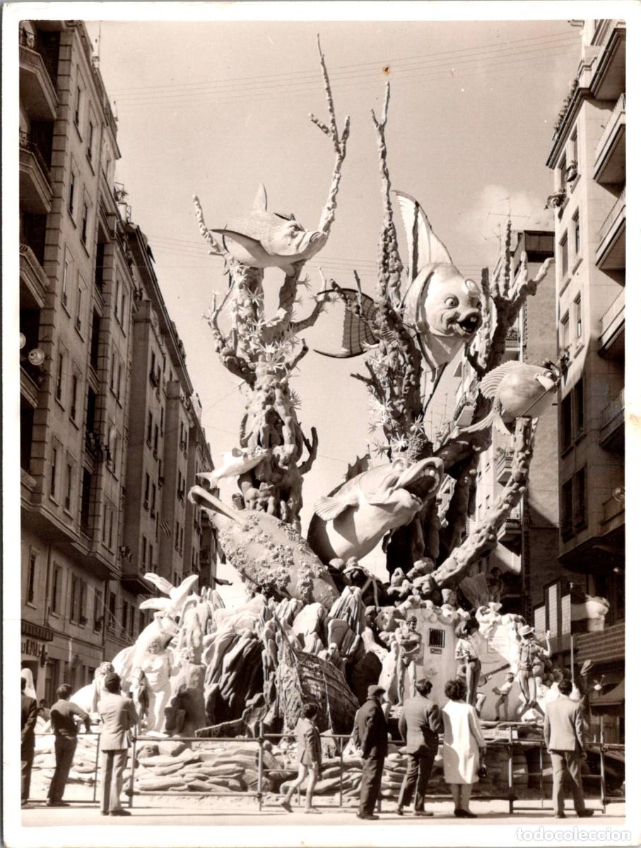 Fotograf&iacute;a antigua: Valencia - Fallas 1969 - Fernando El Cat&oacute;lico - &Aacute;ngel Guimer&aacute; - Fotograf&iacute;a - 144x109mm