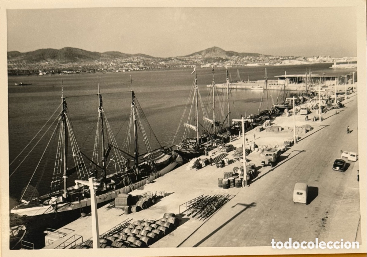 Fotografia antica: Ibiza fotograf&iacute;a del puerto a&ntilde;os 40