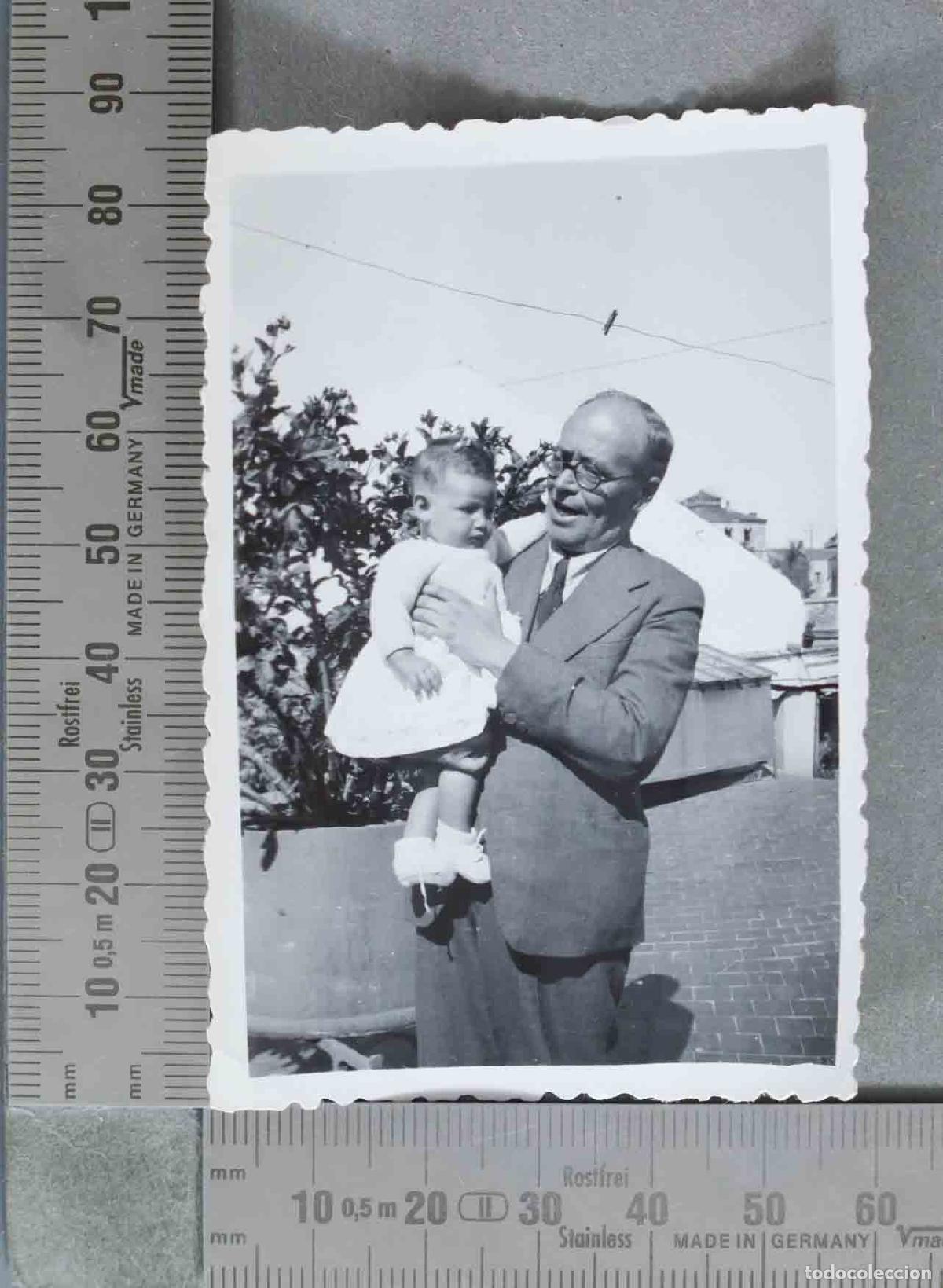 Antique Photography: FOTOGRAFIA. PADRE CON BEBE HACIA 1950
