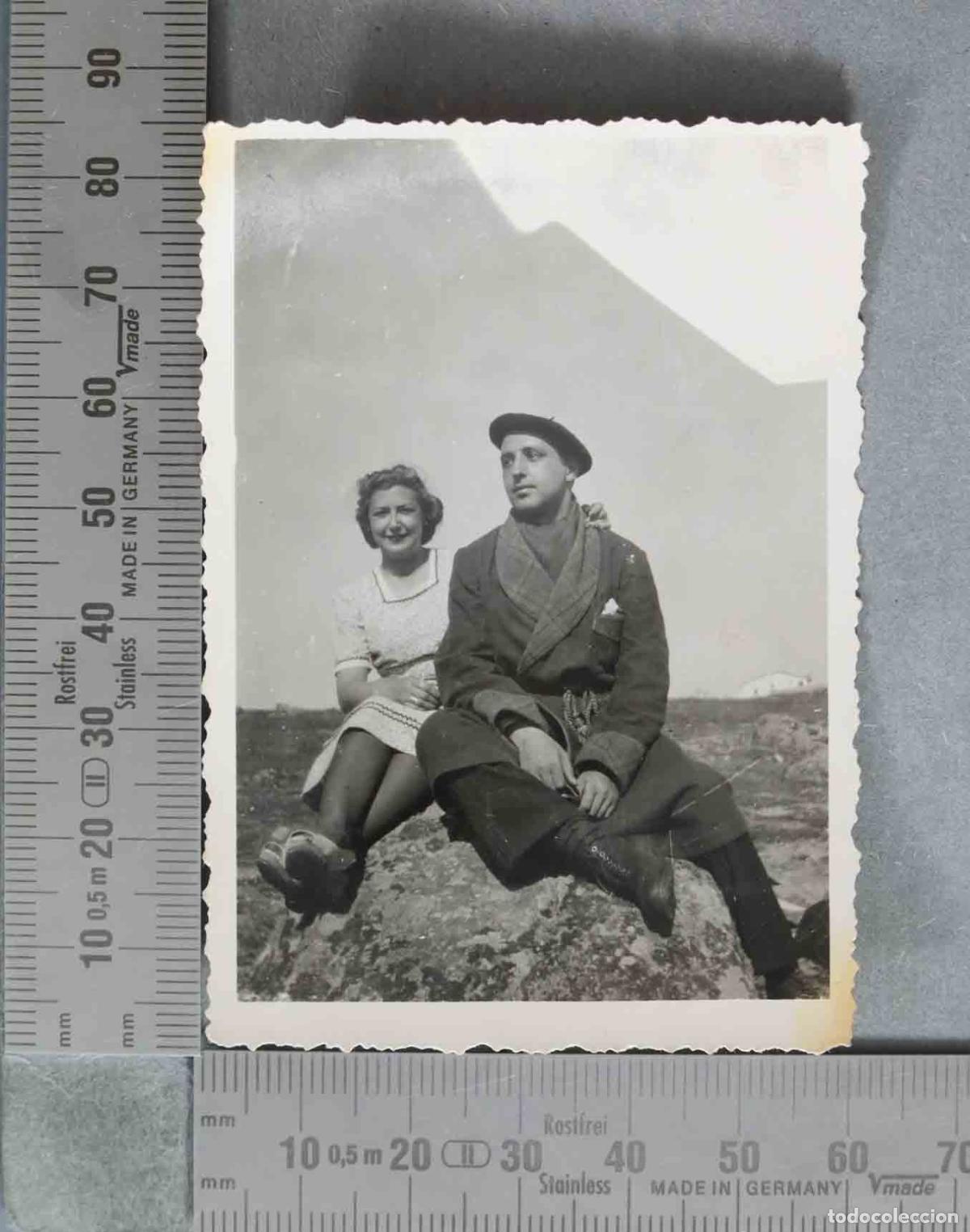 Antique Photography: FOTOGRAFIA. Pareja con boina HACIA 1940