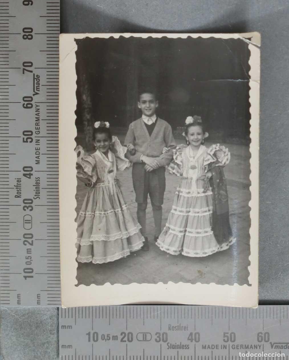 Alte Fotografie: FOTOGRAFIA. Ni&ntilde;os con trajes t&iacute;picos regionales FERIA DE ABRIL