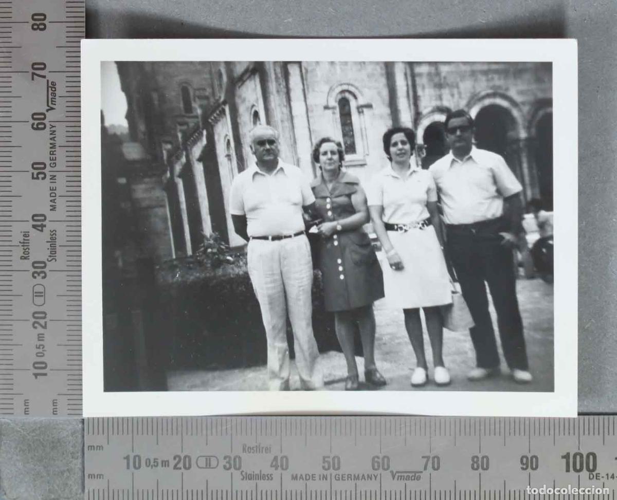 Fotografia antiga: FOTOGRAFIA. HGRUPO DE PERSONAS AL AIRE LIBRE