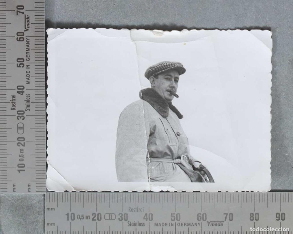 Fotograf&iacute;a antigua: FOTOGRAFIA. Hombre con gorra y puro