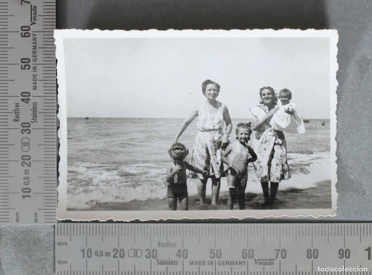 Fotograf&iacute;a antigua: FOTOGRAFIA. Familia en la playa