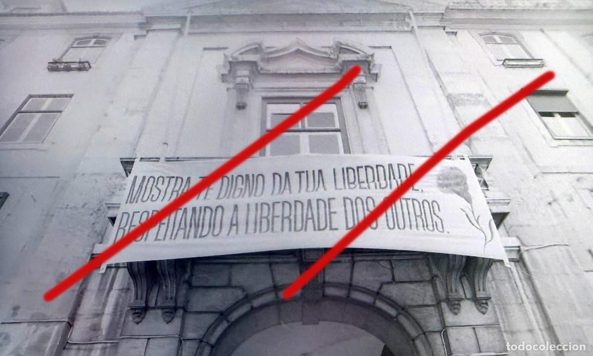 Fotograf&iacute;a antigua: Revoluci&oacute;n de los Claveles 25 de abril de 1974, Portugal &ndash; Fotograf&iacute;a hist&oacute;rica Revolu&ccedil;&atilde;o dos Cravo