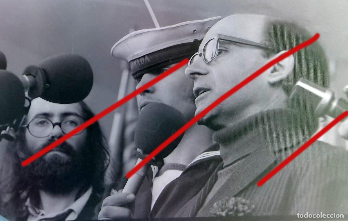 Fotograf&iacute;a antigua: Revoluci&oacute;n de los Claveles 25 de abril de 1974, Portugal &ndash; Fotograf&iacute;a hist&oacute;rica Revolu&ccedil;&atilde;o dos Cravo