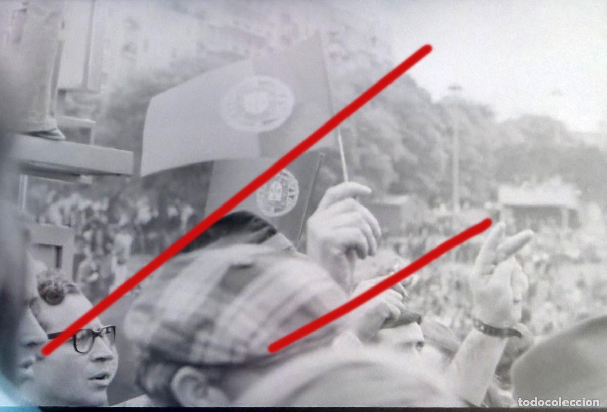 Fotograf&iacute;a antigua: Revoluci&oacute;n de los Claveles 25 de abril de 1974, Portugal &ndash; Fotograf&iacute;a hist&oacute;rica Revolu&ccedil;&atilde;o dos Cravo