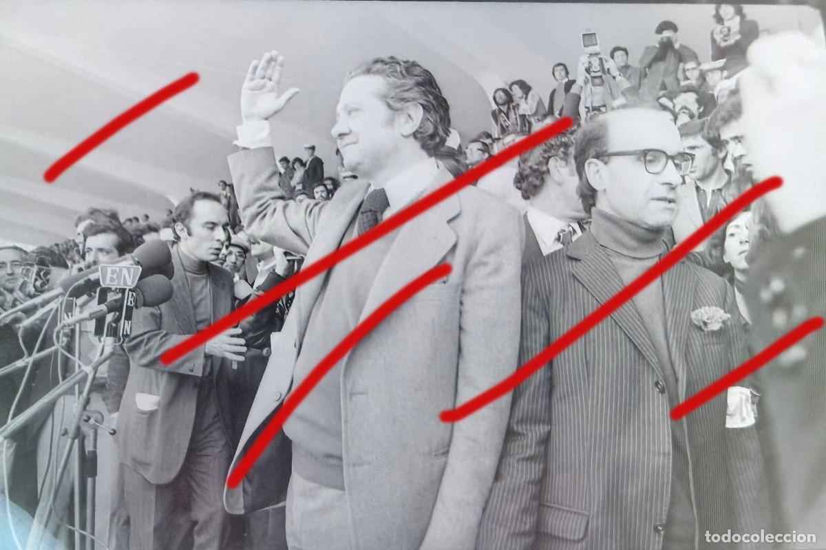 Fotograf&iacute;a antigua: Revoluci&oacute;n de los Claveles 25 de abril de 1974, Portugal &ndash; Fotograf&iacute;a hist&oacute;rica Revolu&ccedil;&atilde;o dos Cravo