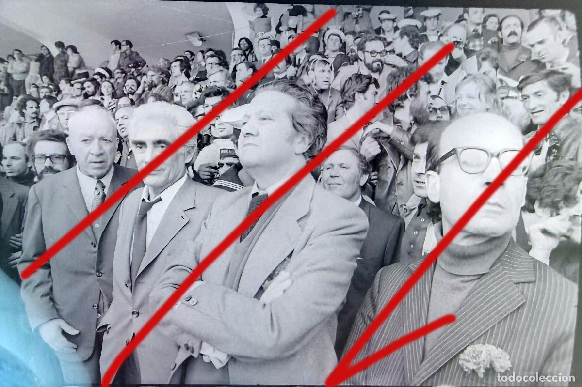 Fotograf&iacute;a antigua: Revoluci&oacute;n de los Claveles 25 de abril de 1974, Portugal &ndash; Fotograf&iacute;a hist&oacute;rica Revolu&ccedil;&atilde;o dos Cravo