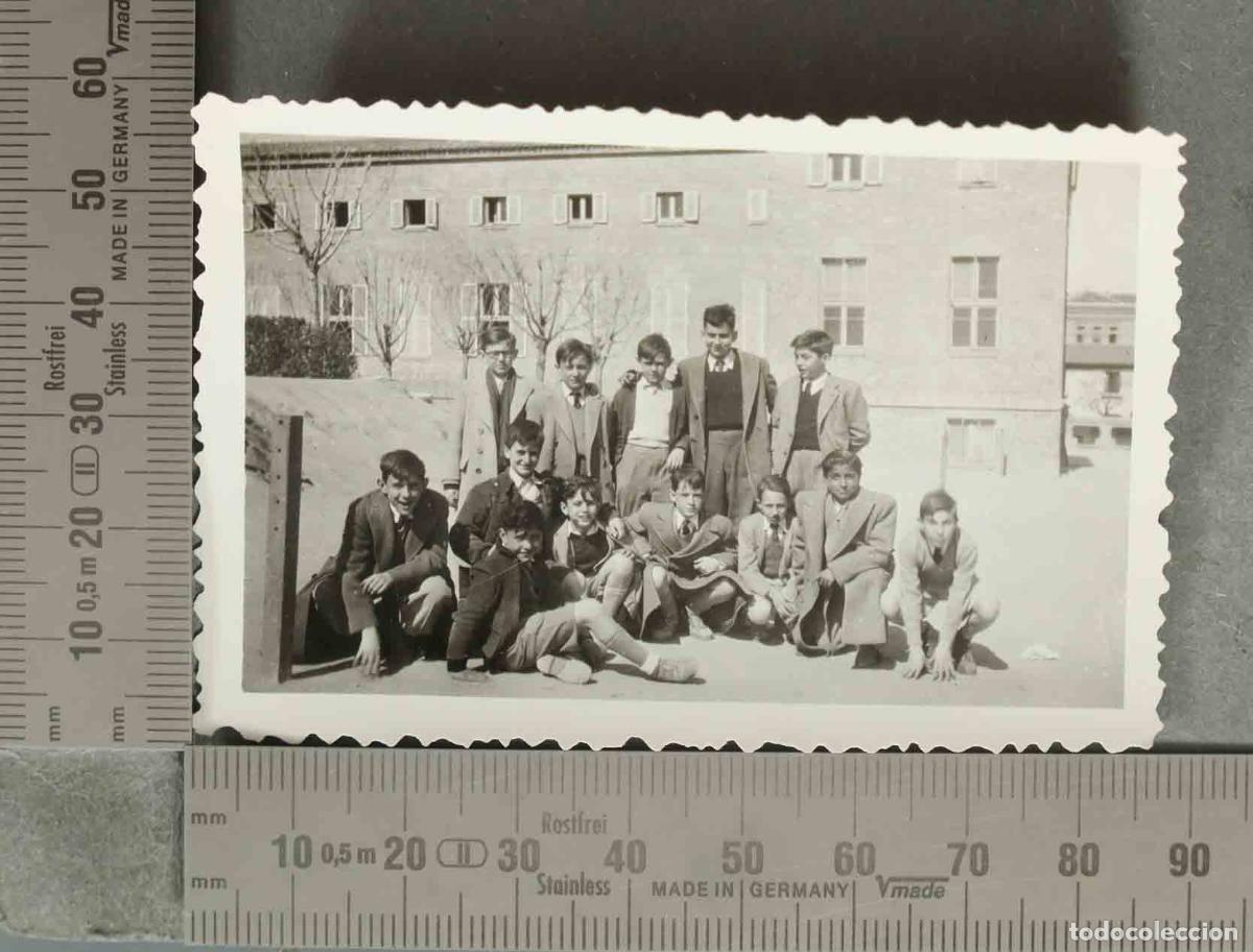 Fotograf&iacute;a antigua: FOTOGRAFIA. GRUPO DE ESTUDIANTES. MADRID 1950