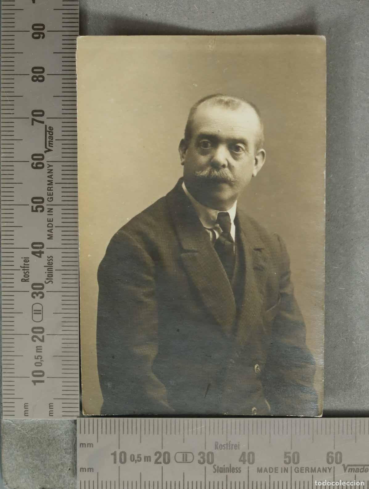 Photographie ancienne: FOTOGRAFIA. Retrato de caballero con bigote 1918