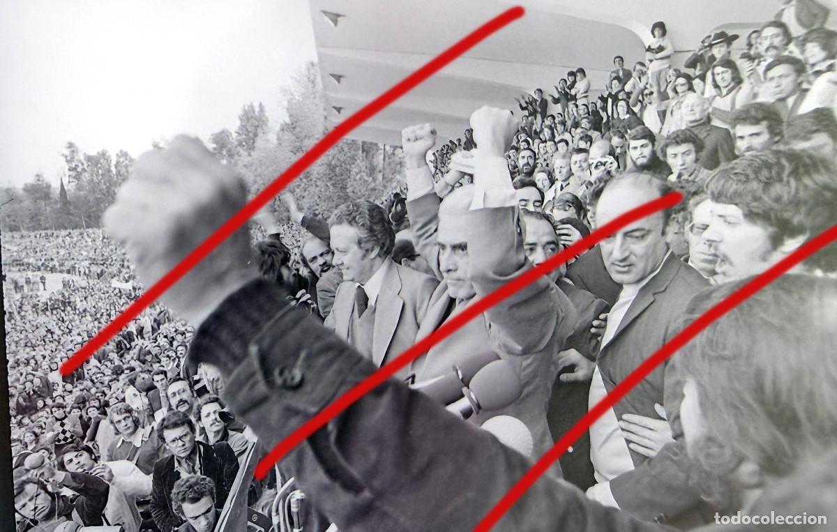 Fotograf&iacute;a antigua: Revoluci&oacute;n de los Claveles 25 de abril de 1974, Portugal &ndash; Fotograf&iacute;a hist&oacute;rica Revolu&ccedil;&atilde;o dos Cravo