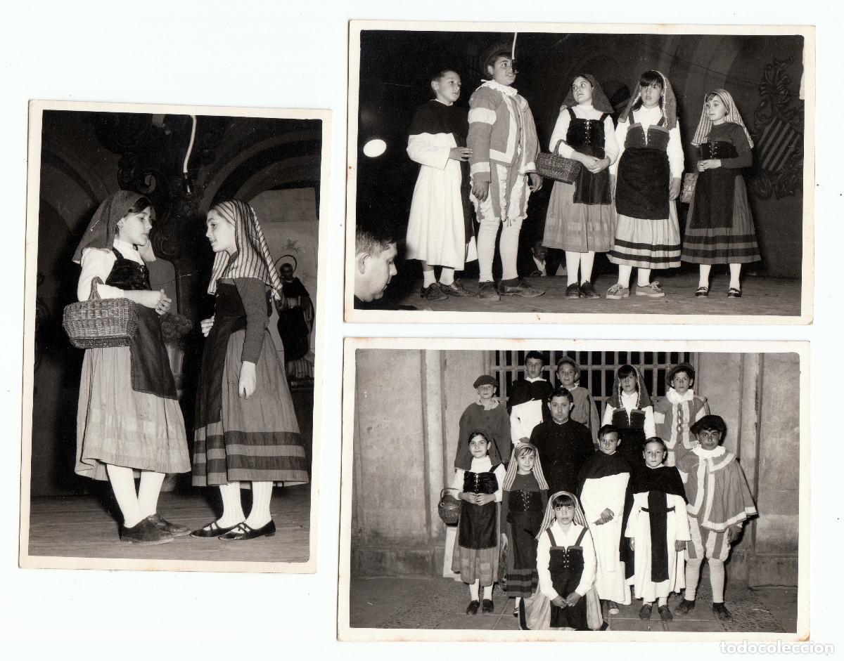 Fotografia antica: 3 fotos. Grupo de ni&ntilde;os. Representaci&oacute;n Milagros de San Vicente Ferrer, Val&egrave;ncia. A&ntilde;os 60 sv