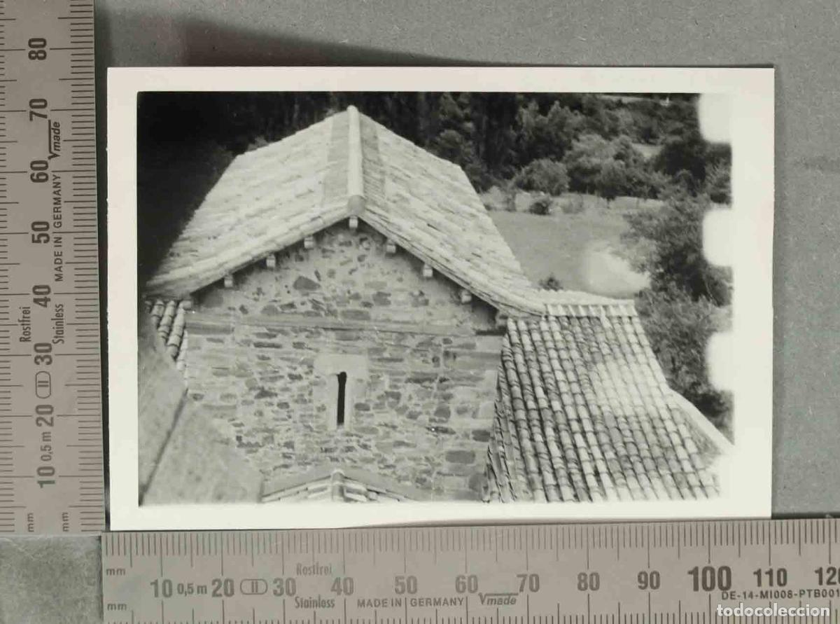 Fotografia antica: FOTOGRAFIA. iglesia de Santa Mar&iacute;a de Lebe&ntilde;a HACIA 1960