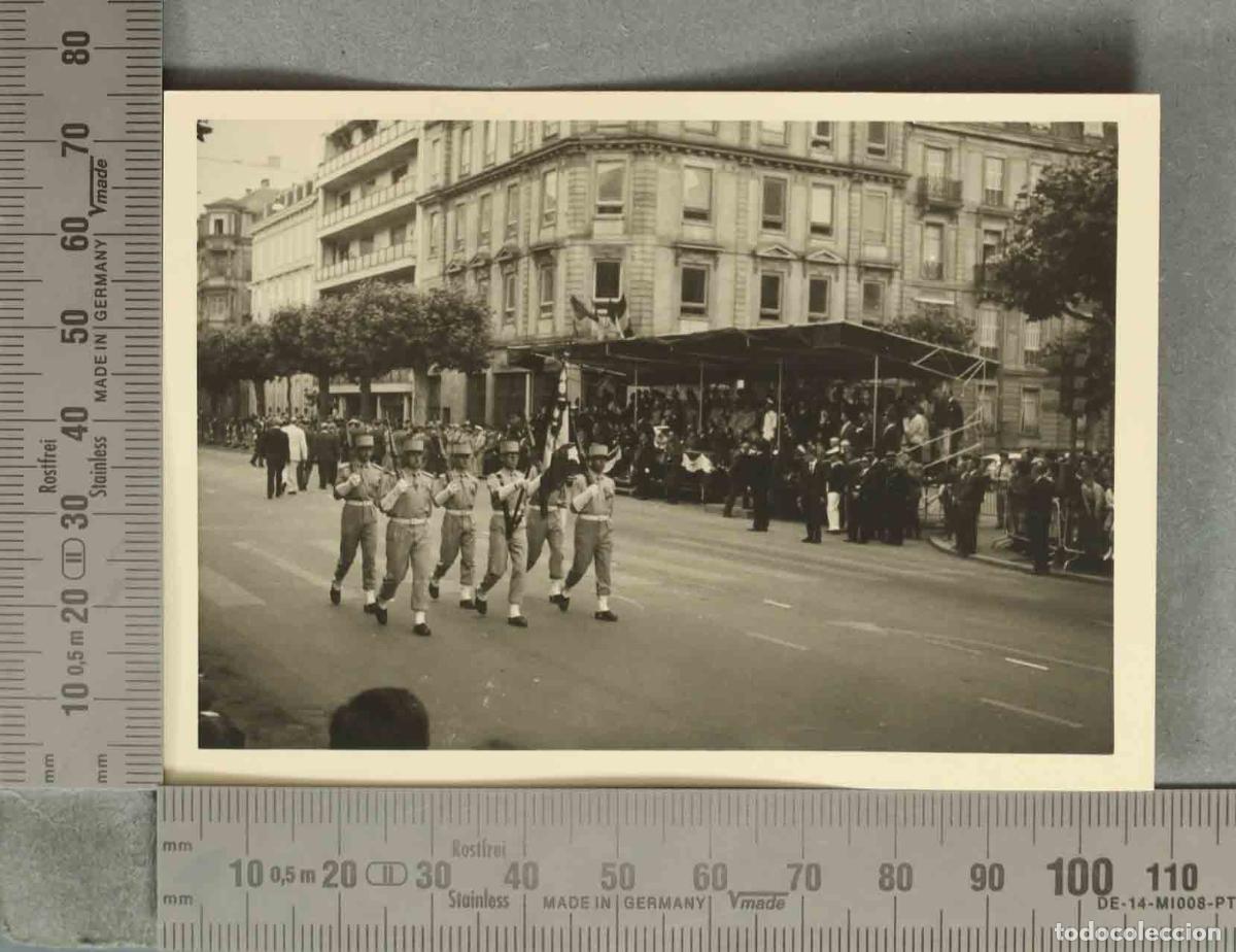 Fotografia antica: FOTOGRAFIA. DESFILE MILITAR. HACIA 1950