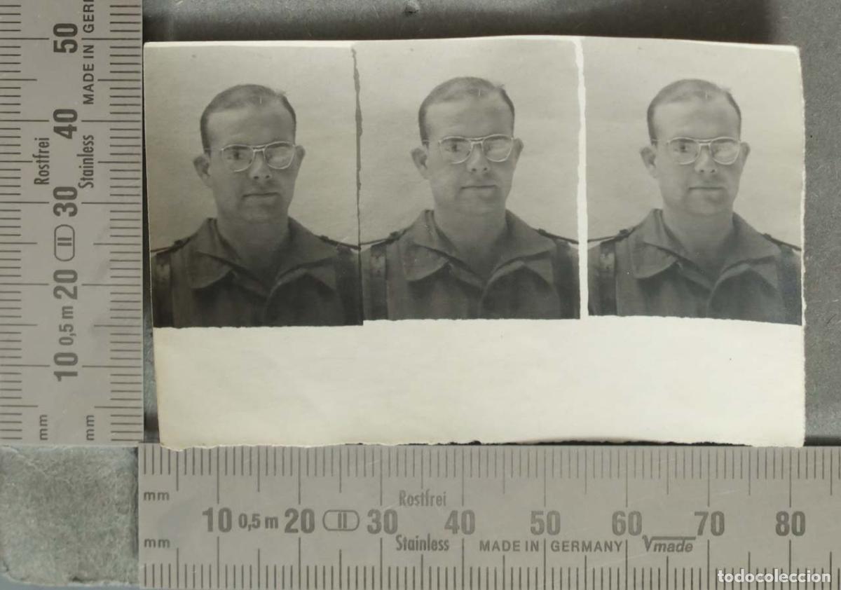 Fotografia antica: FOTOGRAFIA. Tira de fotos de carn&eacute; - Retrato de hombre con gafas y uniforme HACIA 1960