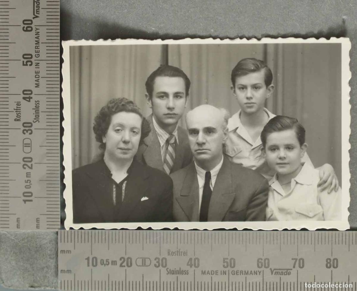 Fotografia antica: FOTOGRAFIA. Retrato de familia de estudio HACIA 1960