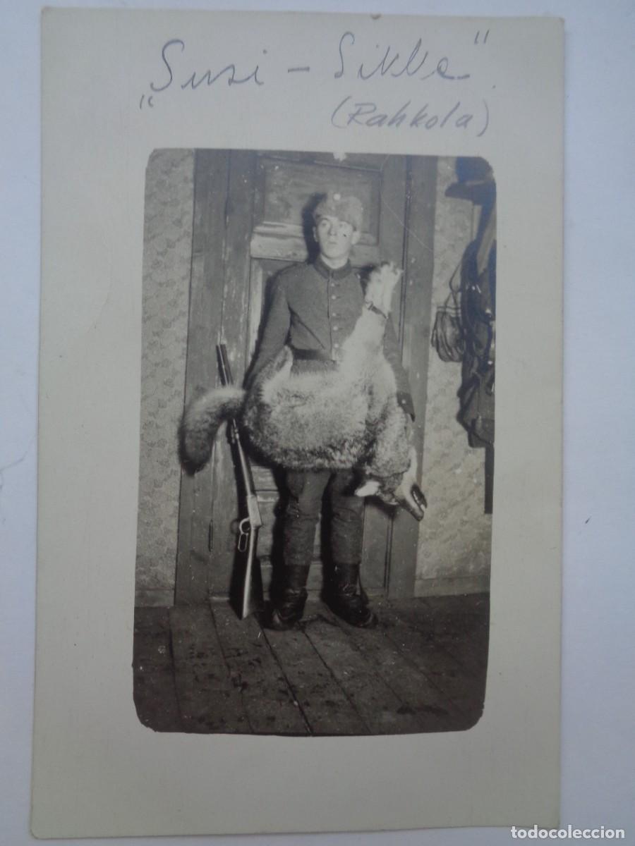 Fotograf&iacute;a antigua: FOTO DE MILITAR FINLANDES CON LOBO MUERTO . FINLANDIA 1922