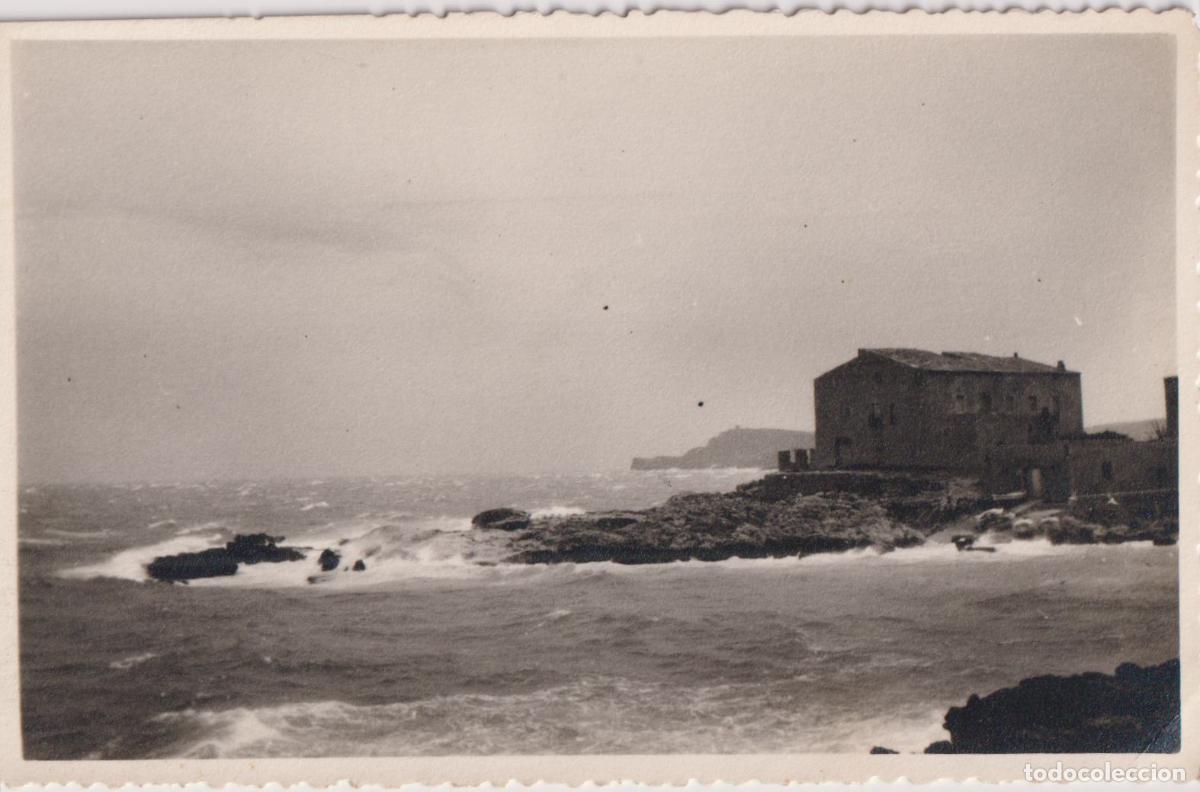 Fotograf&iacute;a antigua: FOTO / POSTAL L'ESCALA, VISTA PARCIAL - DORSO EN BLANCO