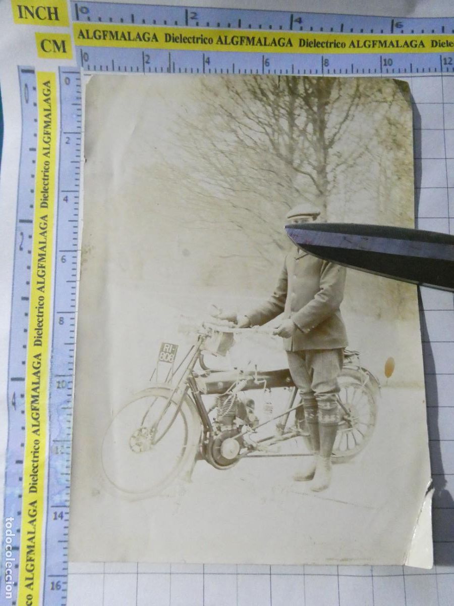 Antique Photography: FOTO FOTOGRAF&Iacute;A. A&Ntilde;O 1905 APROX. ESCOCIA IRLANDA NORTE. HOMBRE CON MOTO MOTOCICLETA 2849