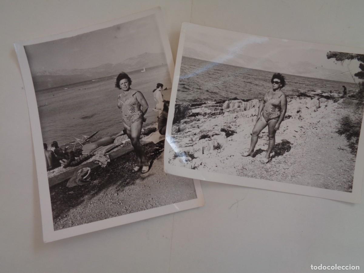 Fotograf&iacute;a antigua: LOTE DE 2 FOTOS DE MUJER EN BA&Ntilde;ADOR EN LA PLAYA , 1972