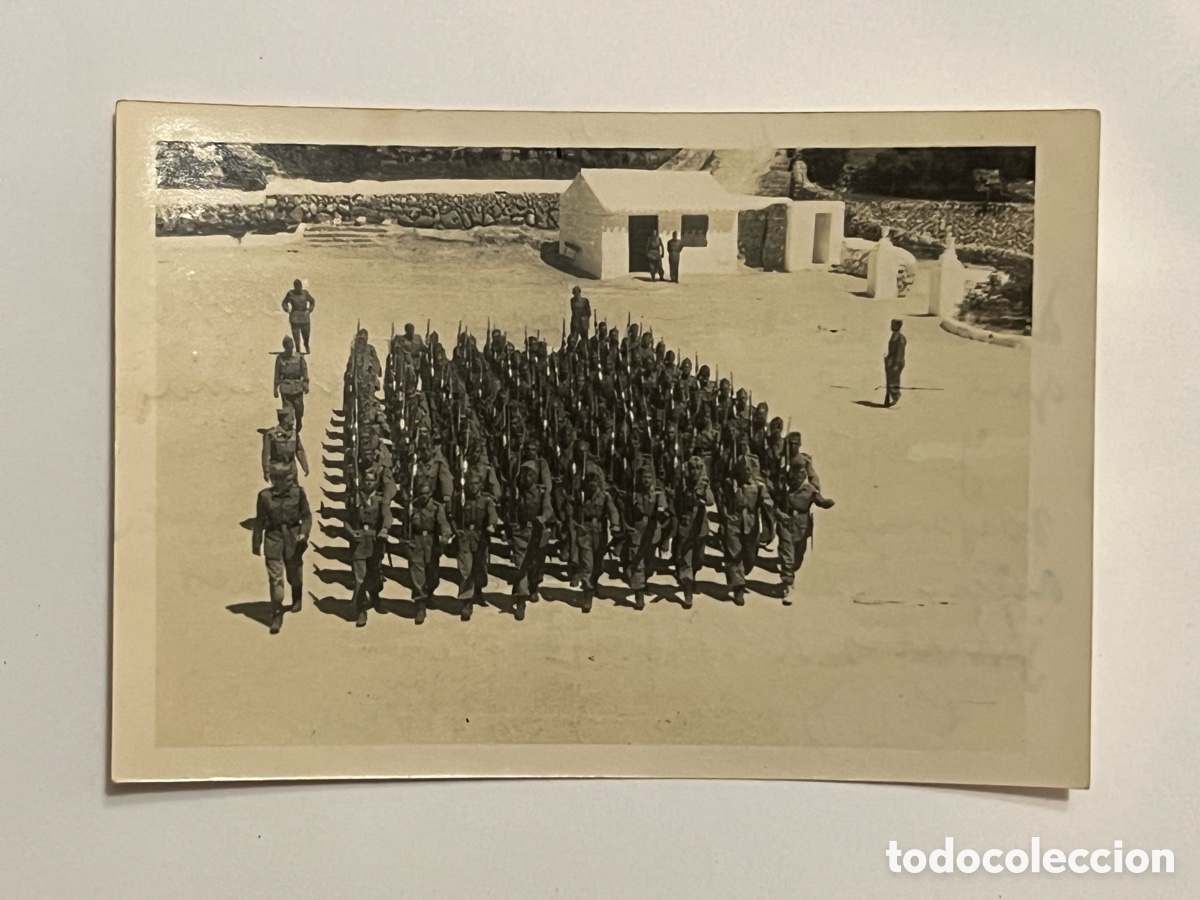 Fotograf&iacute;a antigua: MAHON Regimiento de Artiller&iacute;a 92, Desfiles preparativos para la Jura de Bandera (a.1957)