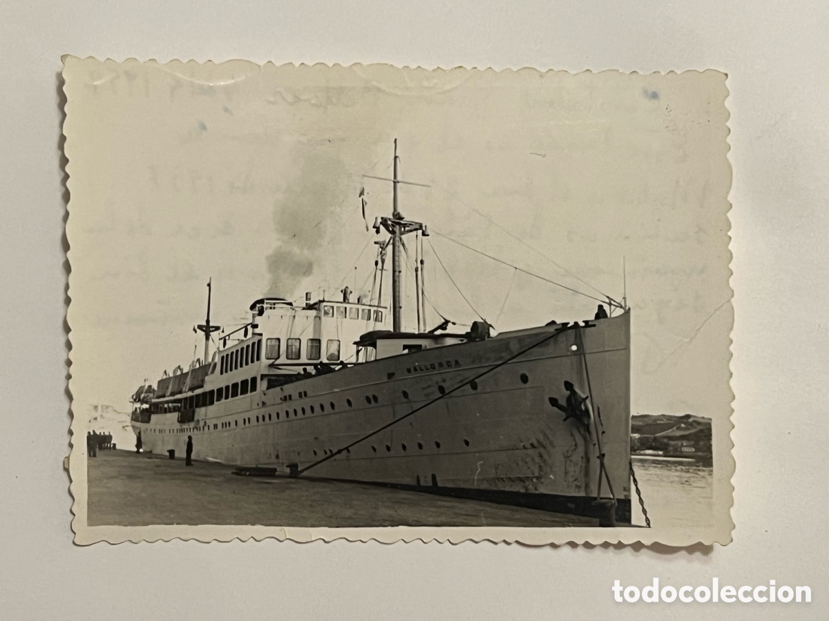 Fotograf&iacute;a antigua: EL BARCO.. que nos llev&oacute; de Valencia a Mah&oacute;n.. Tiempo en filas, rumbo al cuartel (a.1957)