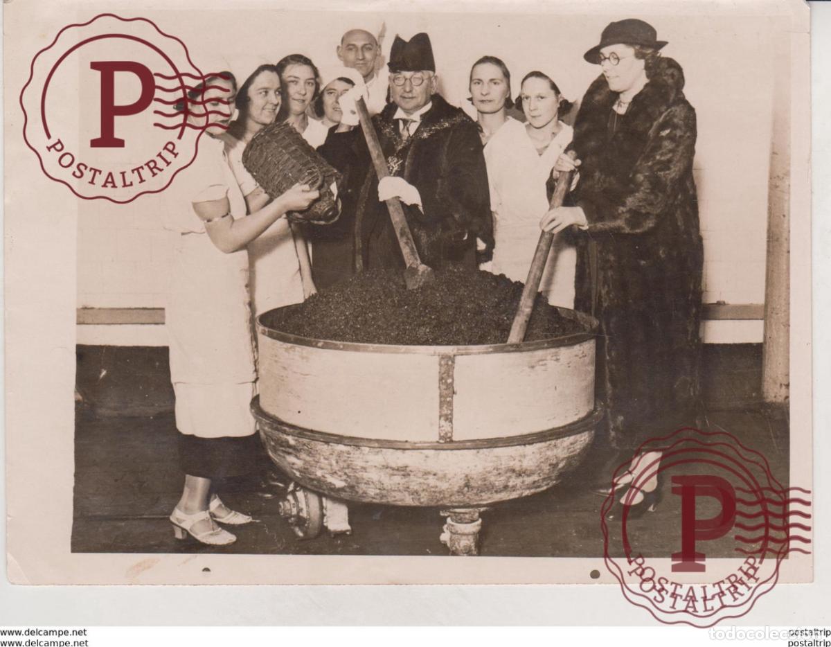 Fotograf&iacute;a antigua: MARC DC HAMONERSMITH POUR LA PUDDING DE NOEL