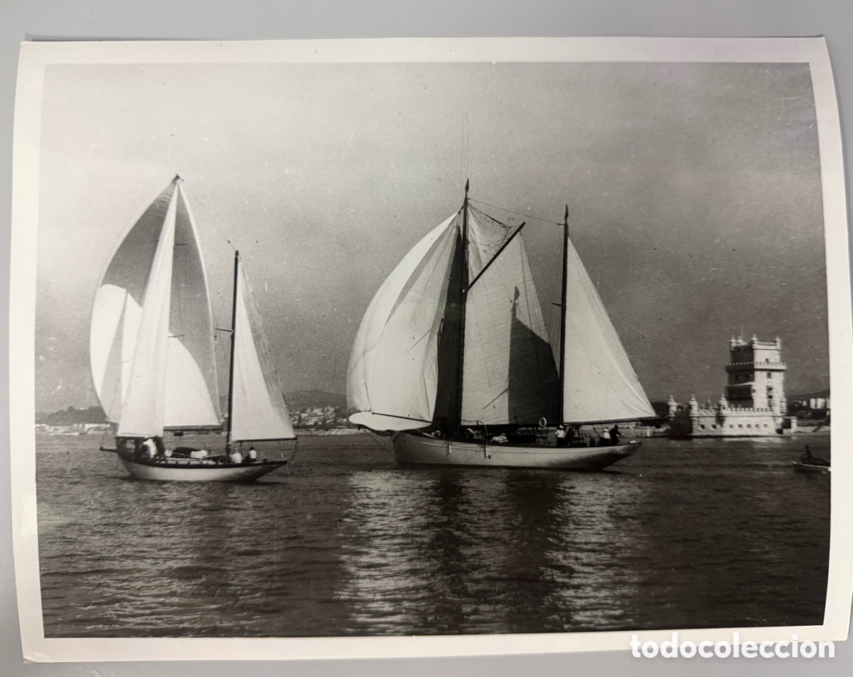 Fotograf&iacute;a antigua: Fotograf&iacute;a Lisboa Portugal Regata n&aacute;utica junto a la Torre de Bel&eacute;m 24x18 cm