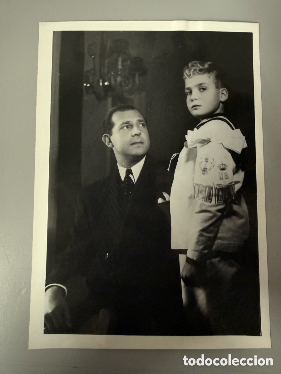 Fotograf&iacute;a antigua: Don Juan Carlos de Borbon de Comuni&oacute;n y Don Juan Fotograf&iacute;a Antigua 18x13 cm