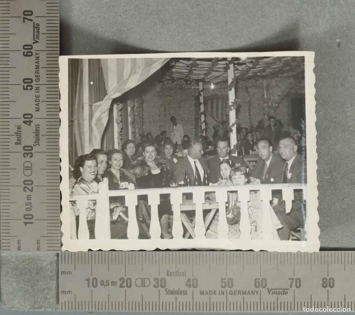 Fotograf&iacute;a antigua: FOTOGRAFIA. FERIA DE ABRIL CASETA. HACIA 1950