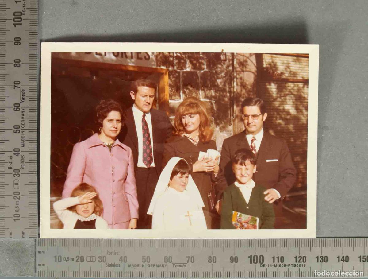 Fotografia antiga: FOTOGRAFIA. NI&Ntilde;A COMUNION. FAMILIA HACIA 1970