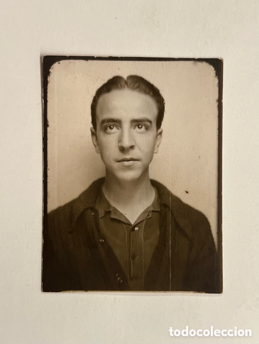 Fotograf&iacute;a antigua: FOTOMAT&Oacute;N. Fotografia mi compa&ntilde;ero de la f&aacute;brica.. (h.1950?) Medidas: 3,9 x 5 cm.,