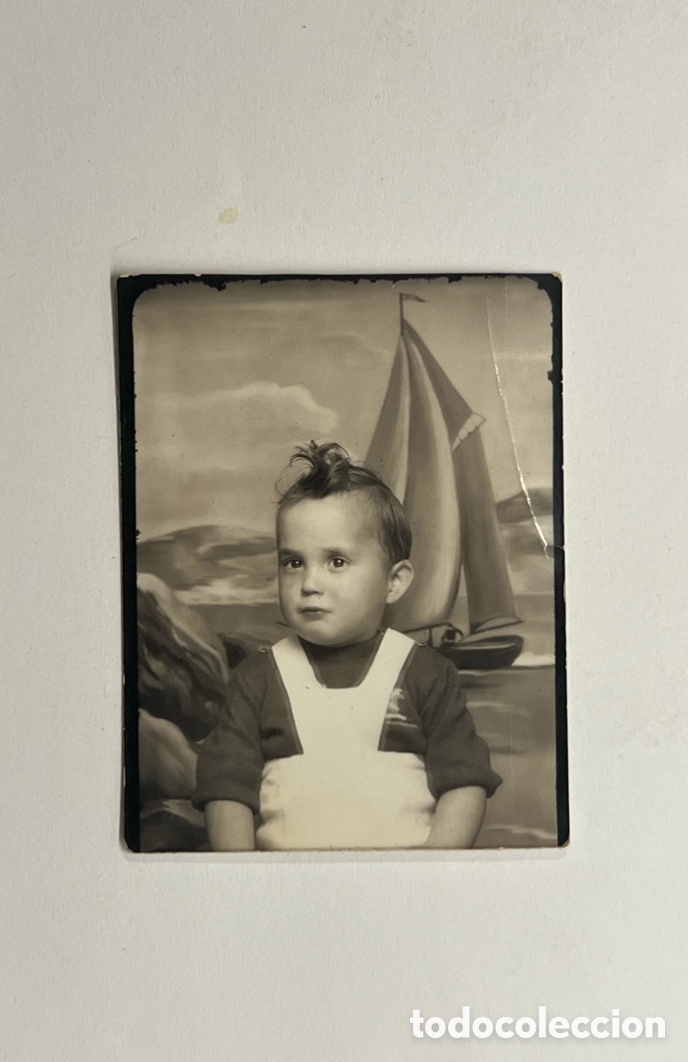 Fotograf&iacute;a antigua: FOTOMATON. Fotografia BeBe Marinero &hellip; (h.1945?) Medidas: 3,7 x 5 cm.,