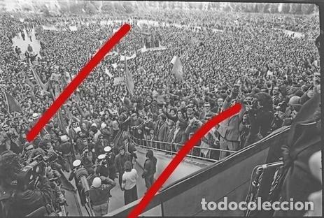 Fotograf&iacute;a antigua: Portugal 25 Abril 1974 &ndash; Revoluci&oacute;n de los Claveles / Revolu&ccedil;&atilde;o dos Cravos &ndash; Negativo Celuloide