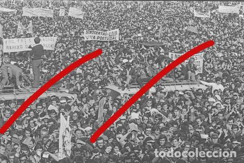 Fotograf&iacute;a antigua: Portugal 25 Abril 1974 &ndash; Revoluci&oacute;n de los Claveles / Revolu&ccedil;&atilde;o dos Cravos &ndash; Negativo Celuloide