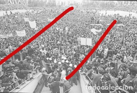 Fotograf&iacute;a antigua: Portugal 25 Abril 1974 &ndash; Revoluci&oacute;n de los Claveles / Revolu&ccedil;&atilde;o dos Cravos &ndash; Negativo Celuloide